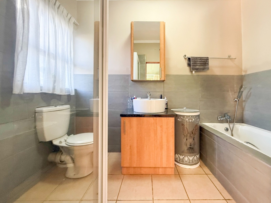 2 Bedroom Property for Sale in Leloko Lifestyle Estate North West